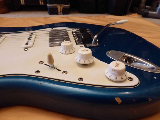 Eternal Guitar Sticky Switch